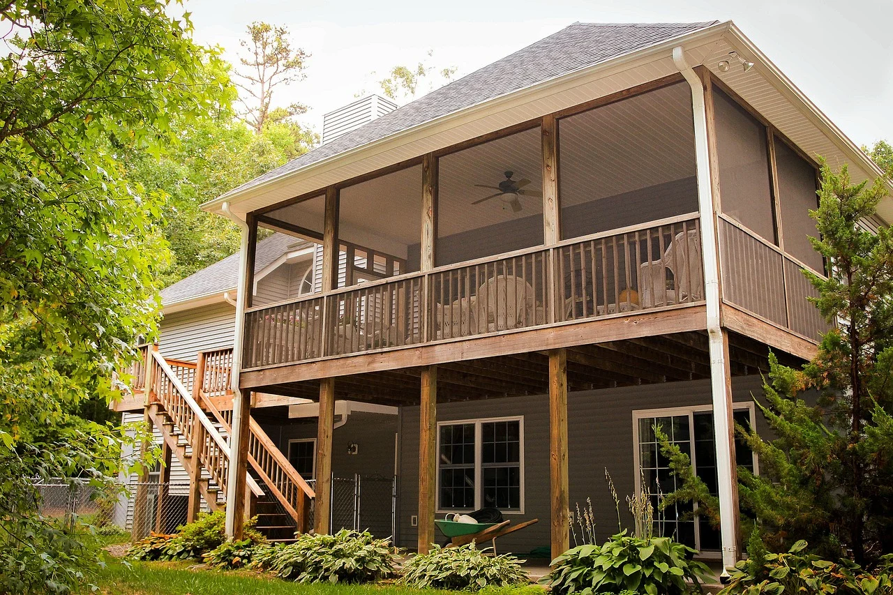 Screen in porch